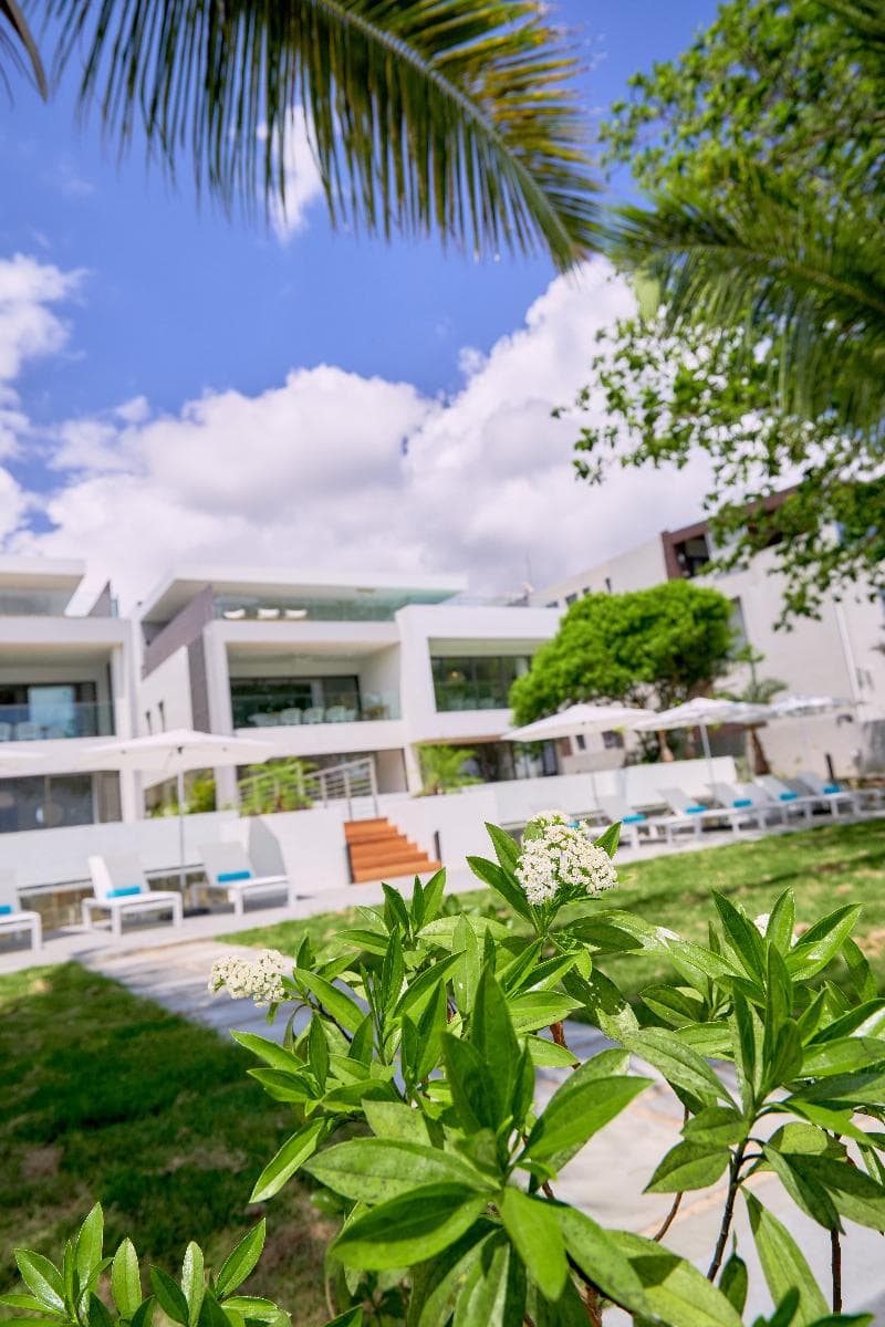 Les Estivales Beachfront Suites & Penthouses by LOV main