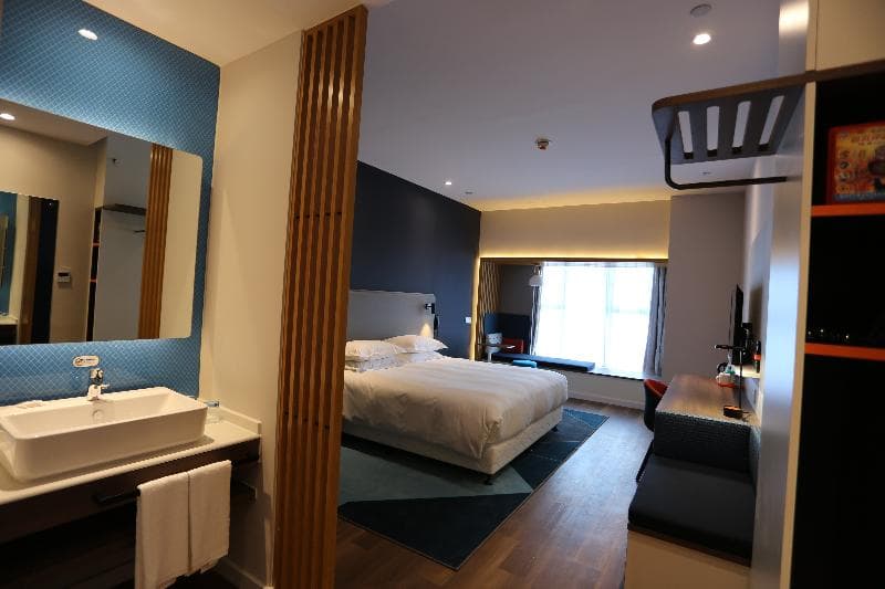 Holiday Inn Express Wuhan Optical Valley 4
