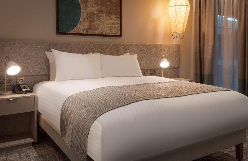 Staybridge Suites London - Heathrow Bath Road 4