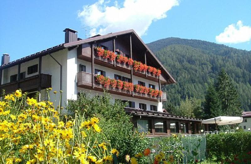 Hotel Ferrari main