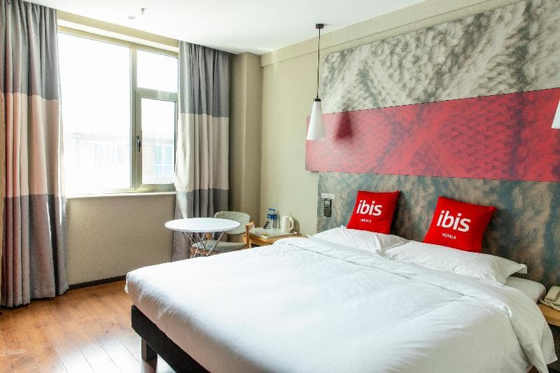 Ibis Hotel (Xinzhou Qiyi Road) 4