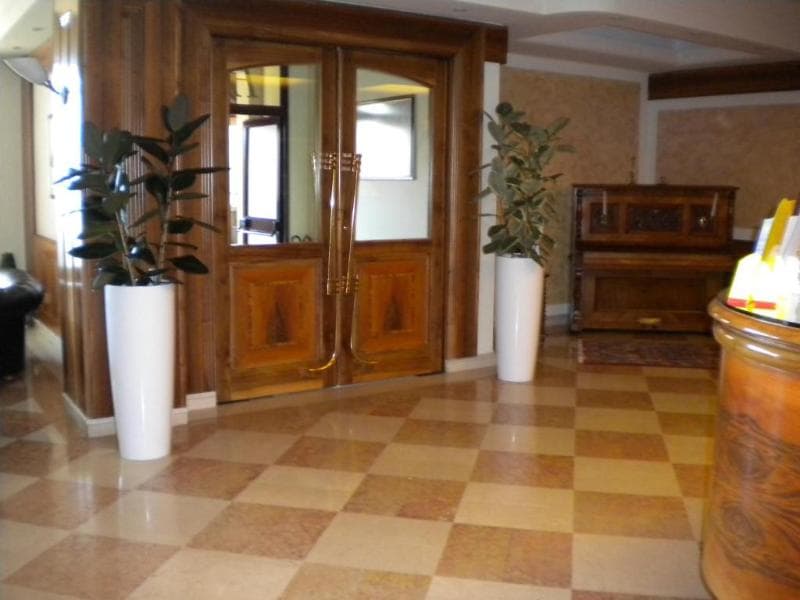Hotel Continental Lovere 5