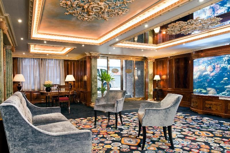 Mayfair House photo 1