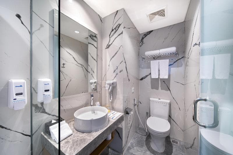 Holiday Inn Express Jakarta Matraman 3