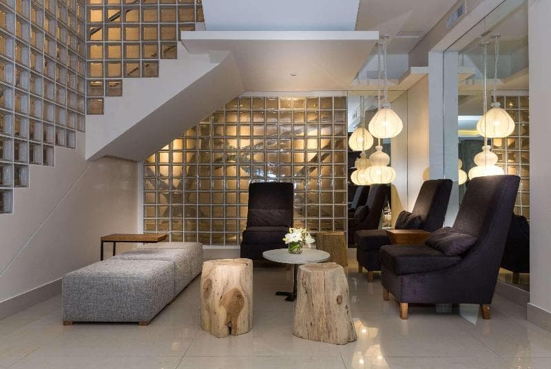 Howard Johnson Plaza by Wyndham Buenos Aires 2