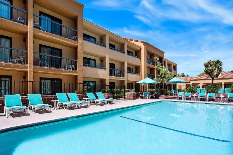 Courtyard San Jose Cupertino 2