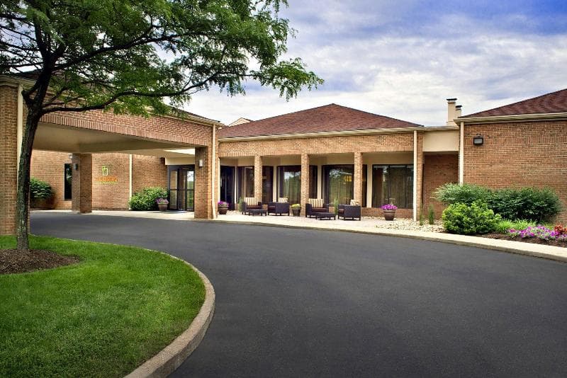 Courtyard Hartford Windsor 3