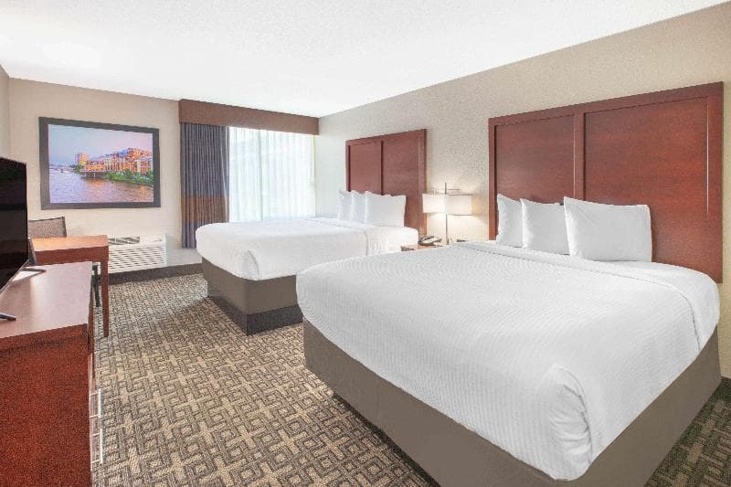 Baymont by Wyndham Grand Rapids Near Downtown 4