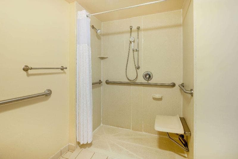 Baymont By Wyndham Columbus 4