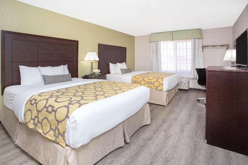 Baymont By Wyndham Phoenix I-10 Near 51St Ave 4