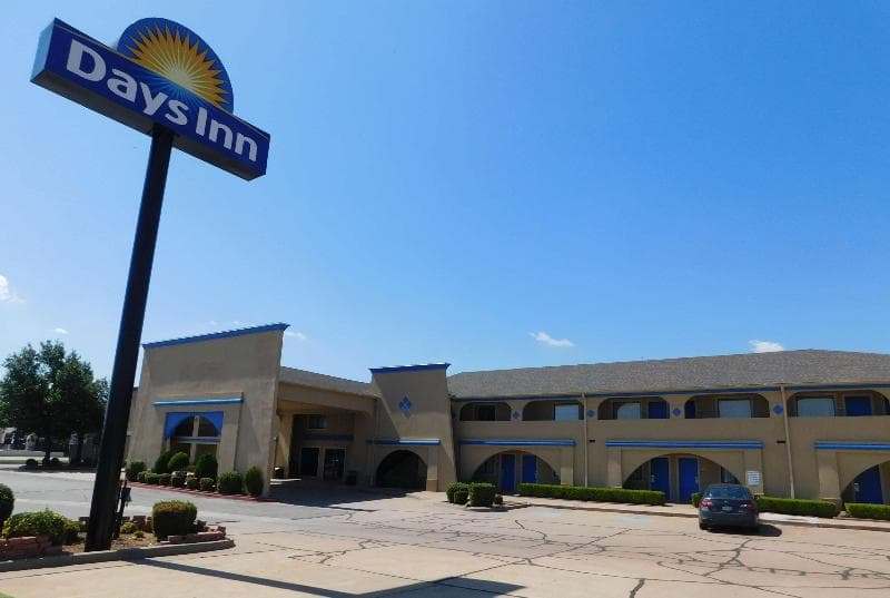Days Inn By Wyndham Oklahoma City Nw Expressway 5