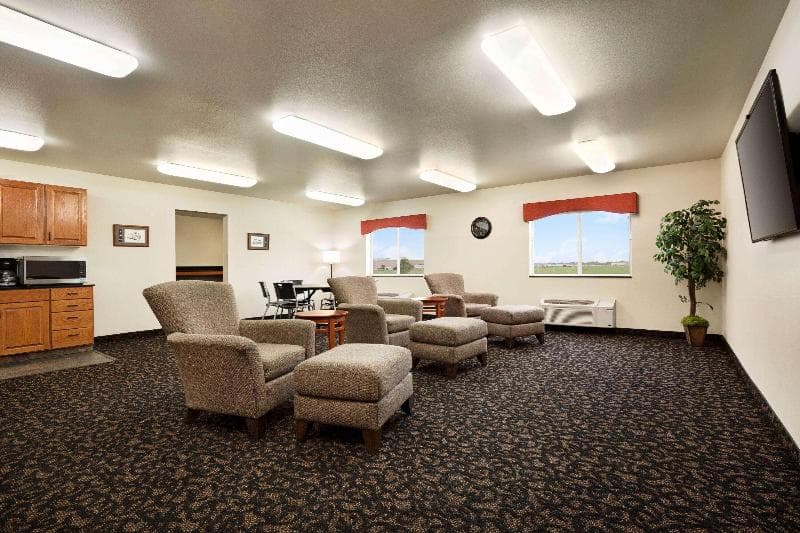 Baymont By Wyndham Fremont 2
