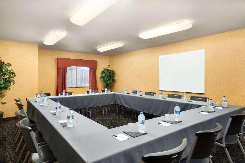 Baymont By Wyndham Fremont photo 1