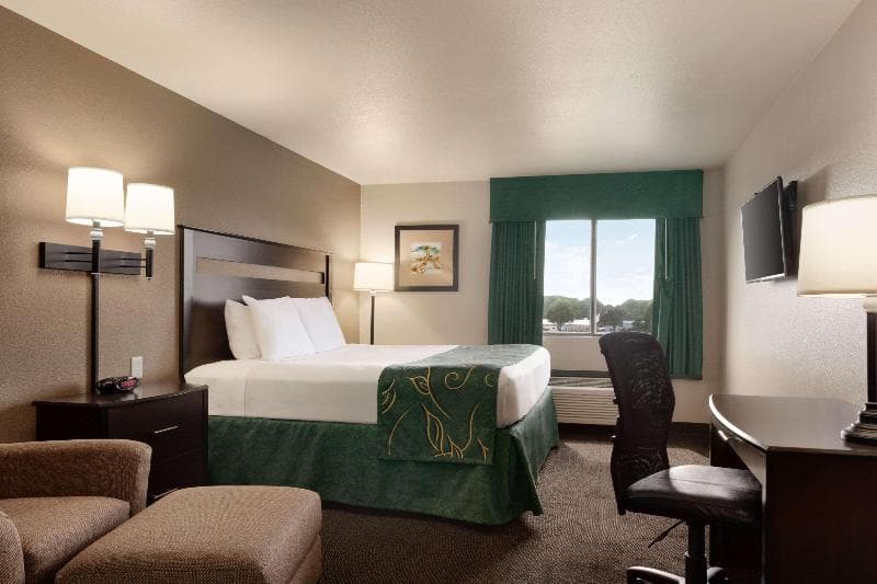 Baymont By Wyndham Wellington 4