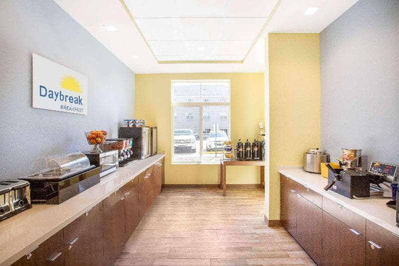 Days Inn & Suites By Wyndham Kearney 2