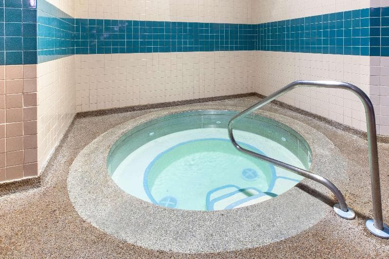 Days Inn & Suites by Wyndham Grand Rapids Near Downtown 5