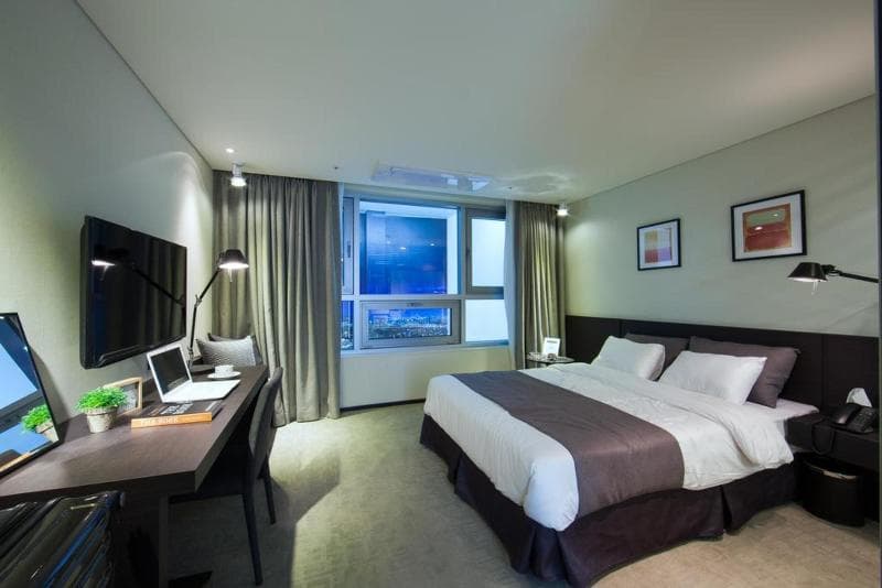 Ramada Encore Cheonan 5