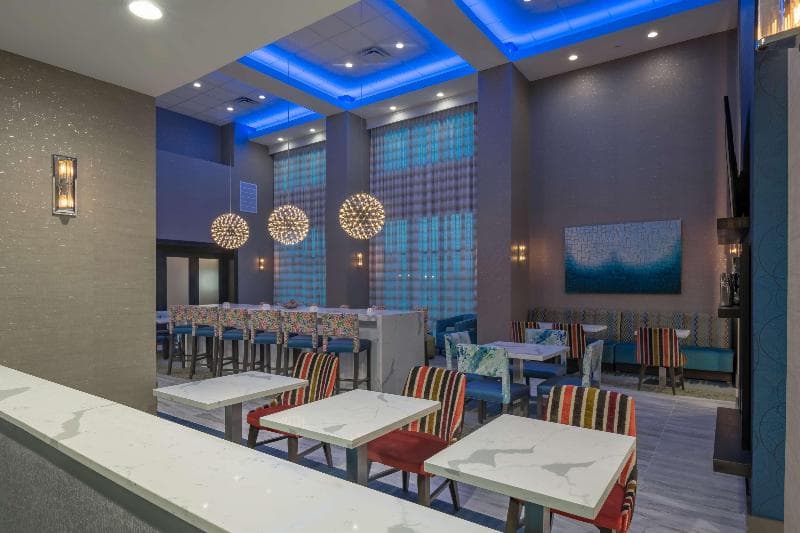 Hampton Inn and Suites Dallas/Plano Central 4