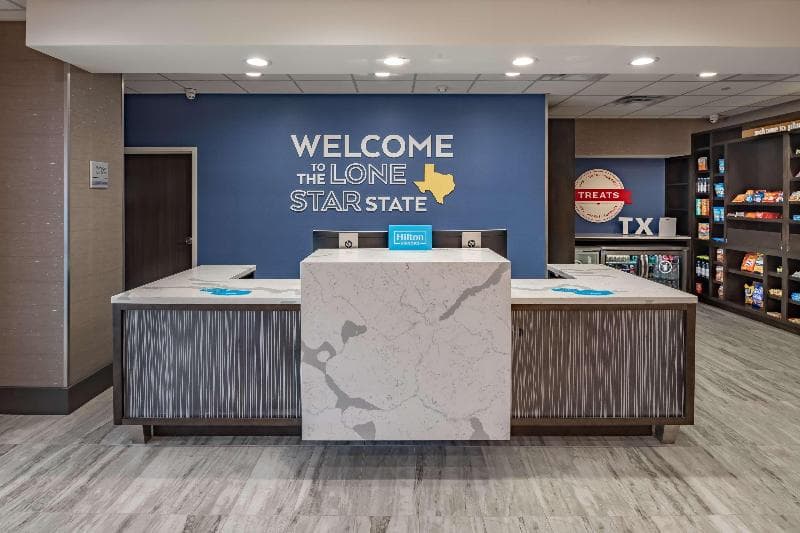Hampton Inn and Suites Dallas/Plano Central 5