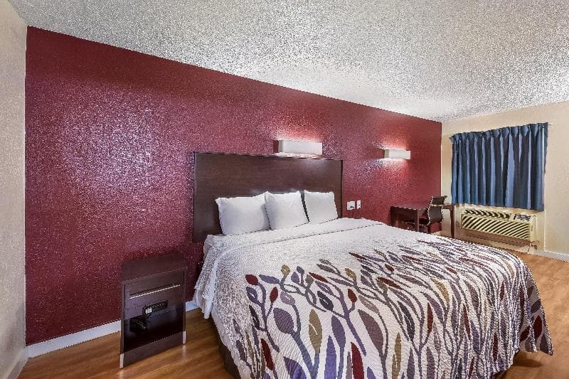 Red Roof Inn Plano 2