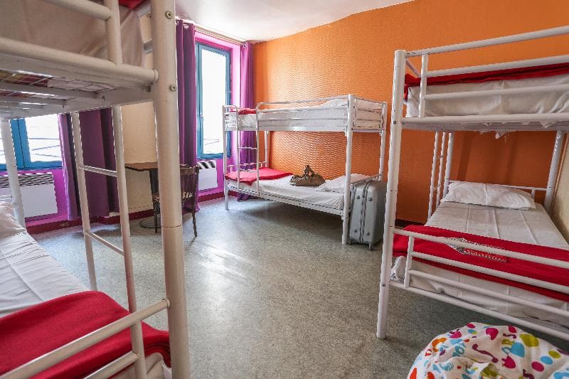 Young & Happy Hostel 4