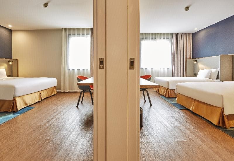 Holiday Inn Express Nanjing Xuanwu Lake photo 1