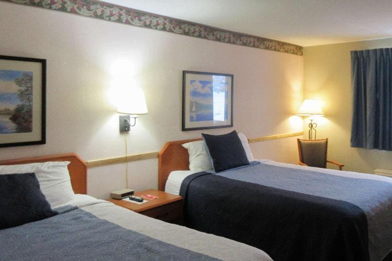 Clarion Inn photo 1