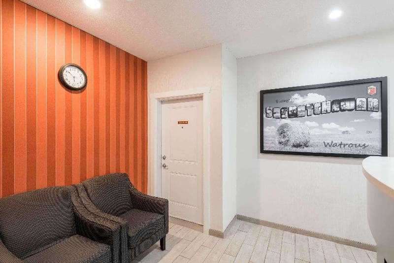 Super 8 By Wyndham Watrous 3