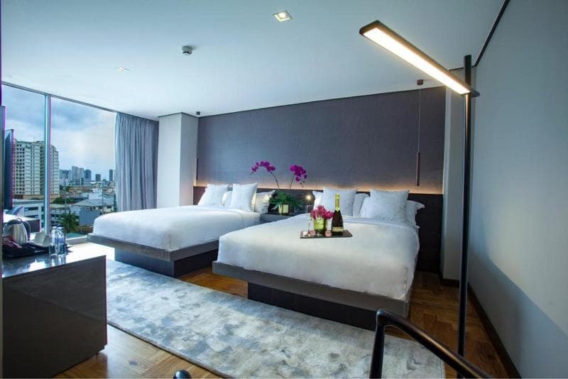 Ramada Encore By Wyndham Makati 4