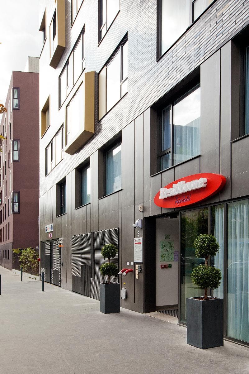Residhome Paris Asnières Park 5