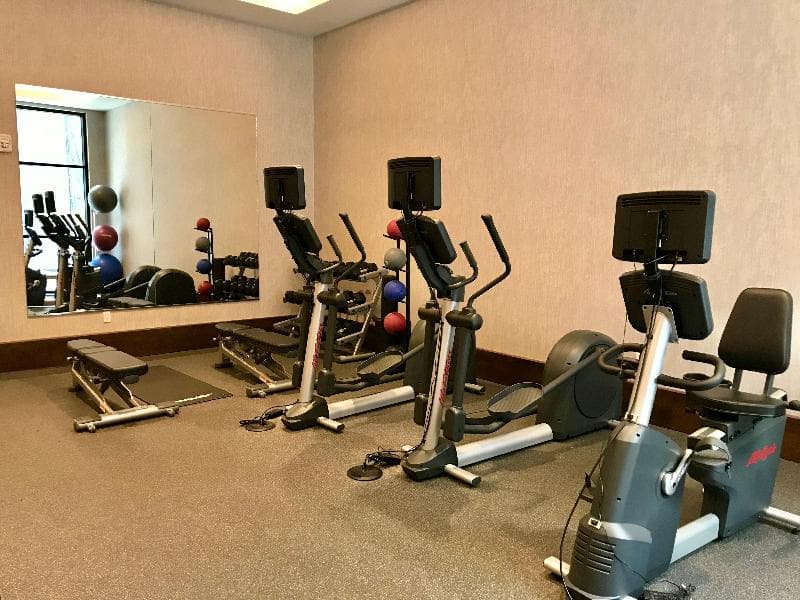 Holiday Inn & Suites Nashville Downtown - Broadway 3