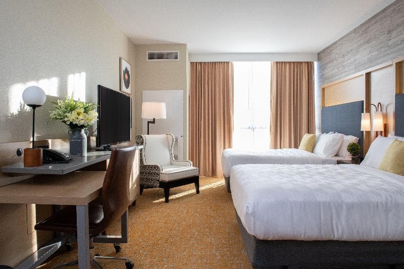Holiday Inn & Suites Nashville Downtown - Broadway 5
