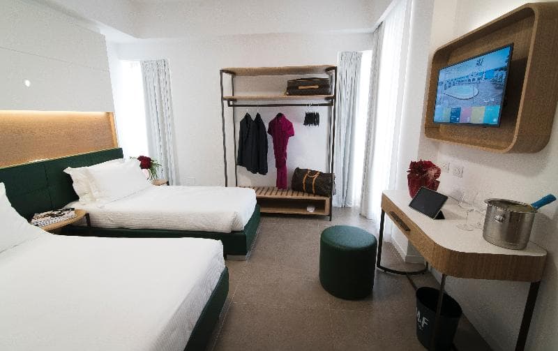 M&F Hotel 5