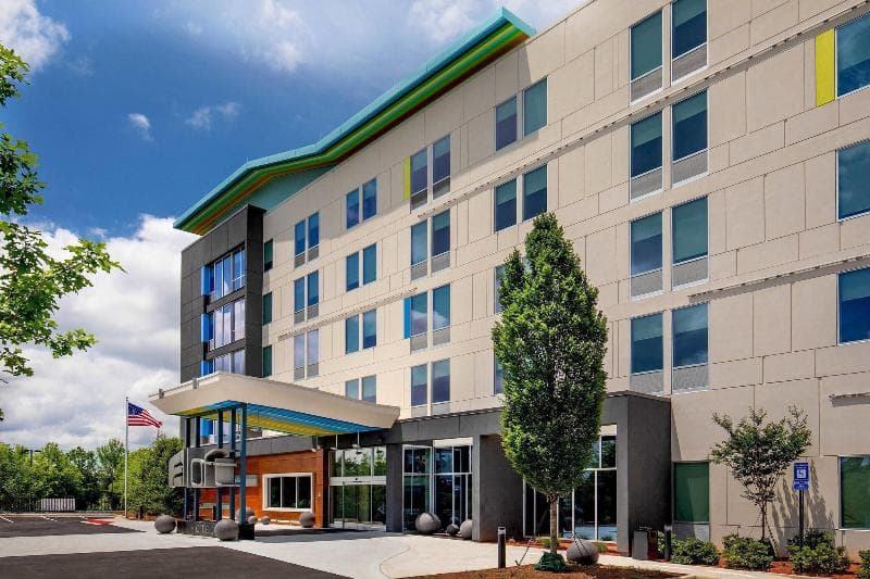 Aloft Alpharetta 3