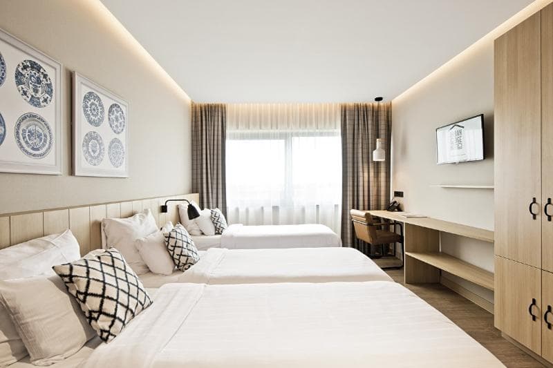 Urban Lodge Hotel 2