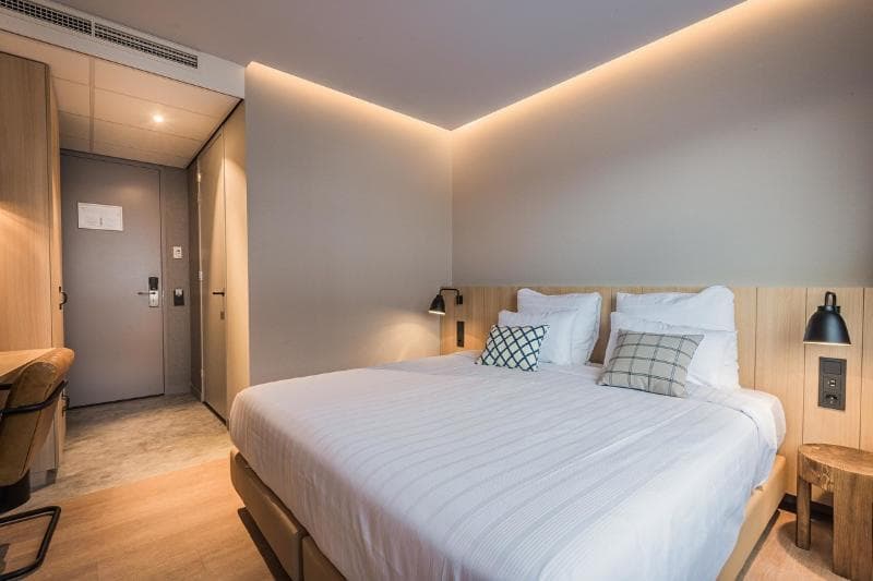 Urban Lodge Hotel 4