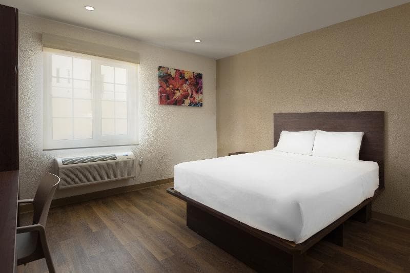 Hotel Extended Suites Saltillo Galerias 5
