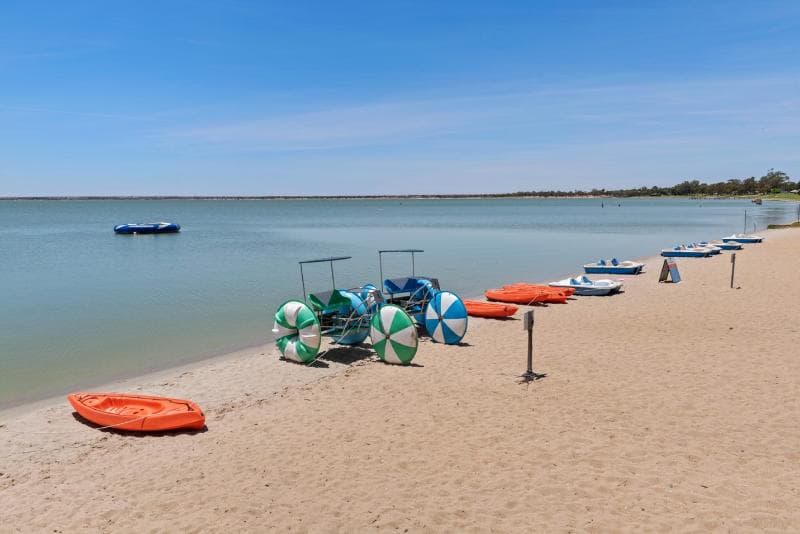 Discovery Holiday Parks - Lake Bonney main