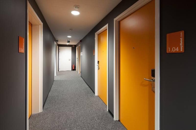 Easyhotel Brussels City Centre 4