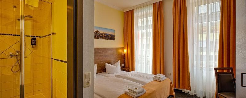 Hotel Little Paris 1