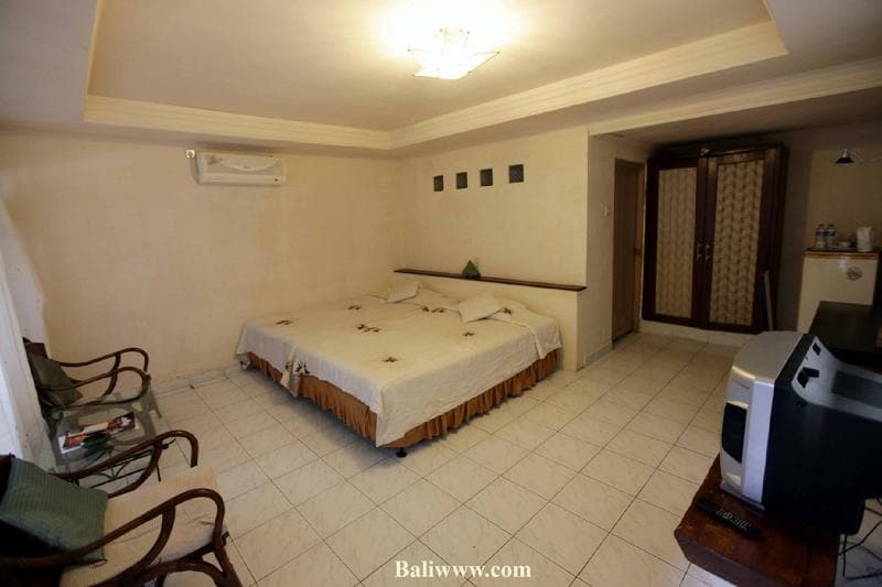 Hotel Alit's Beach 4