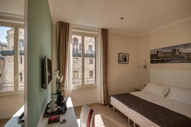 Tritone Top House 3