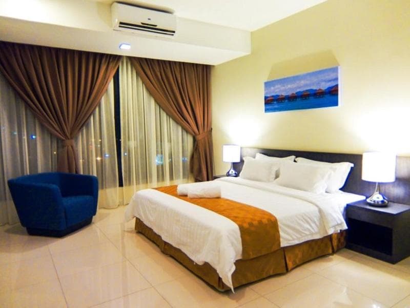 Sky Hotel 4