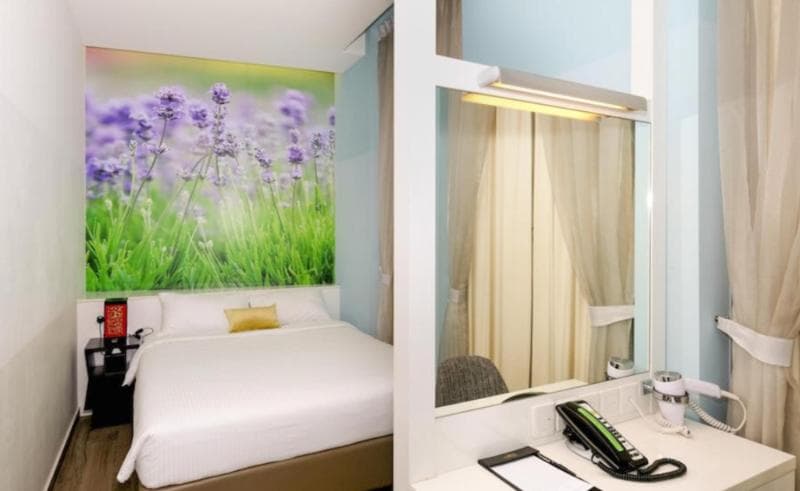 J8 Hotel 4