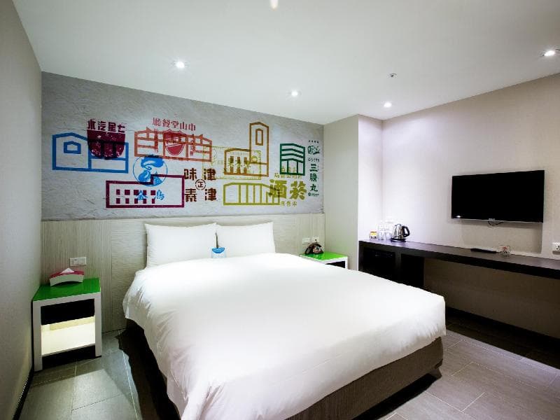 Your Hotel 3