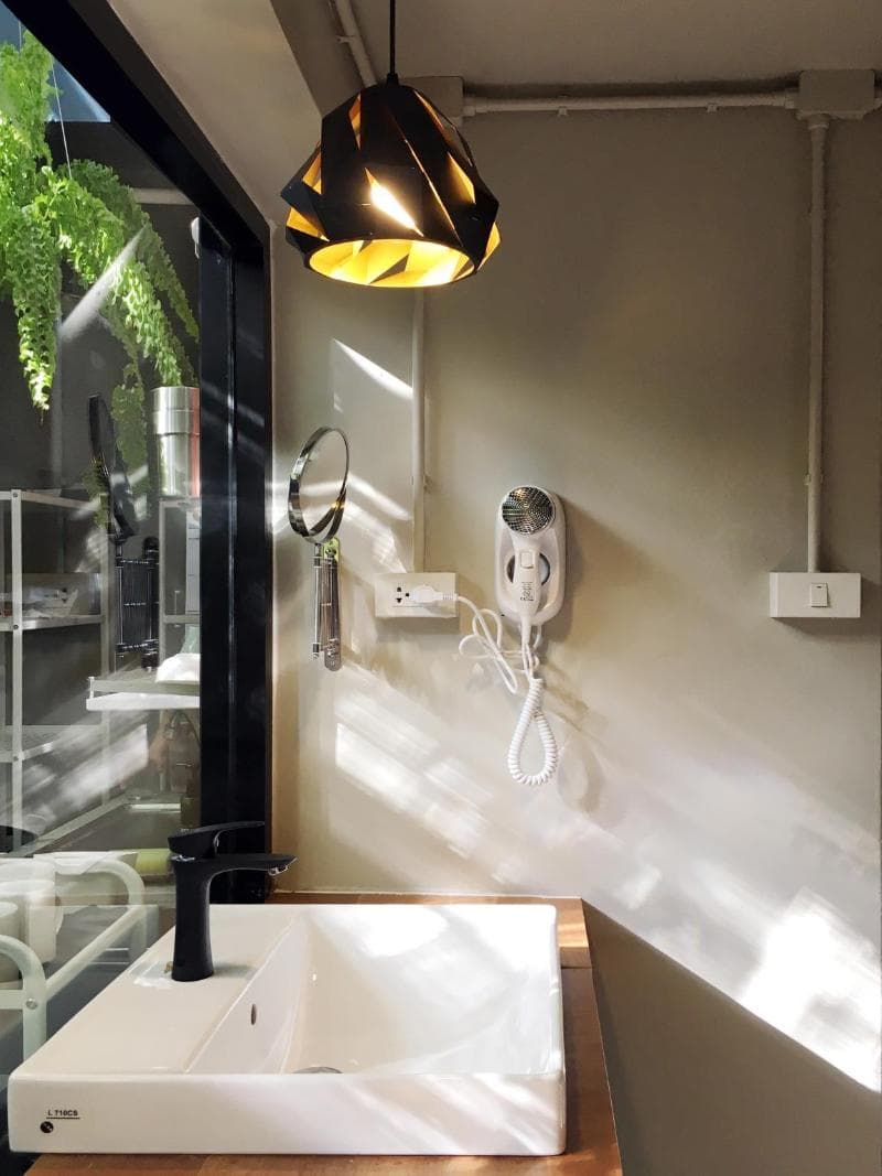 Monomer Hostel Bangkok main