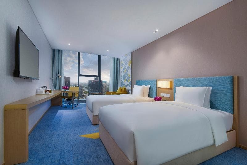 Holiday Inn Express Zhengzhou Longzi Lake photo 1