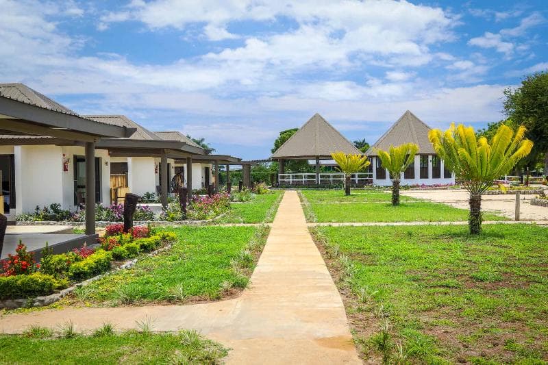 Landers Bay Resort & Spa Fiji main