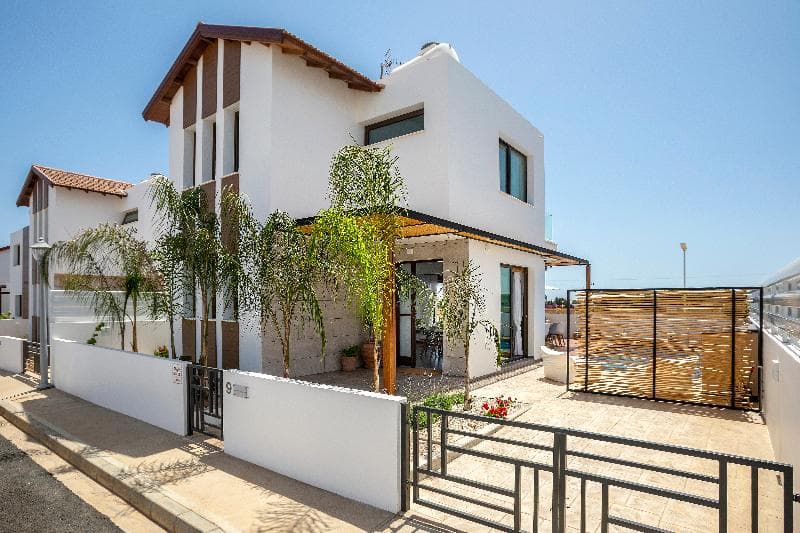 Chris Le Mare Luxury Villa 3