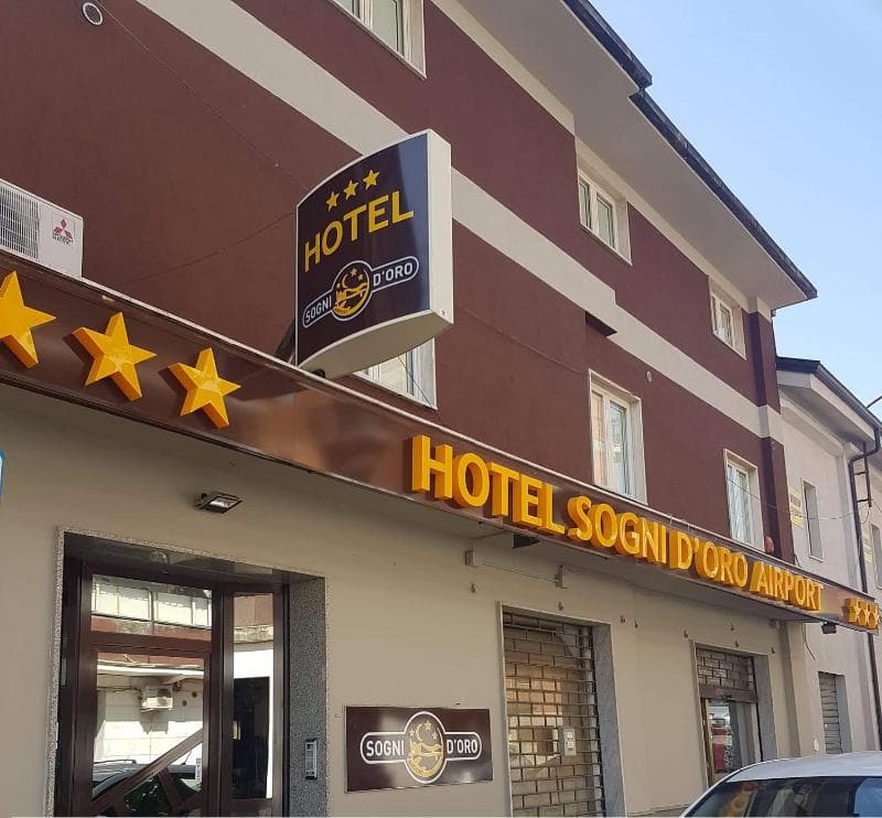 Hotel Sogni D'oro Airport 2